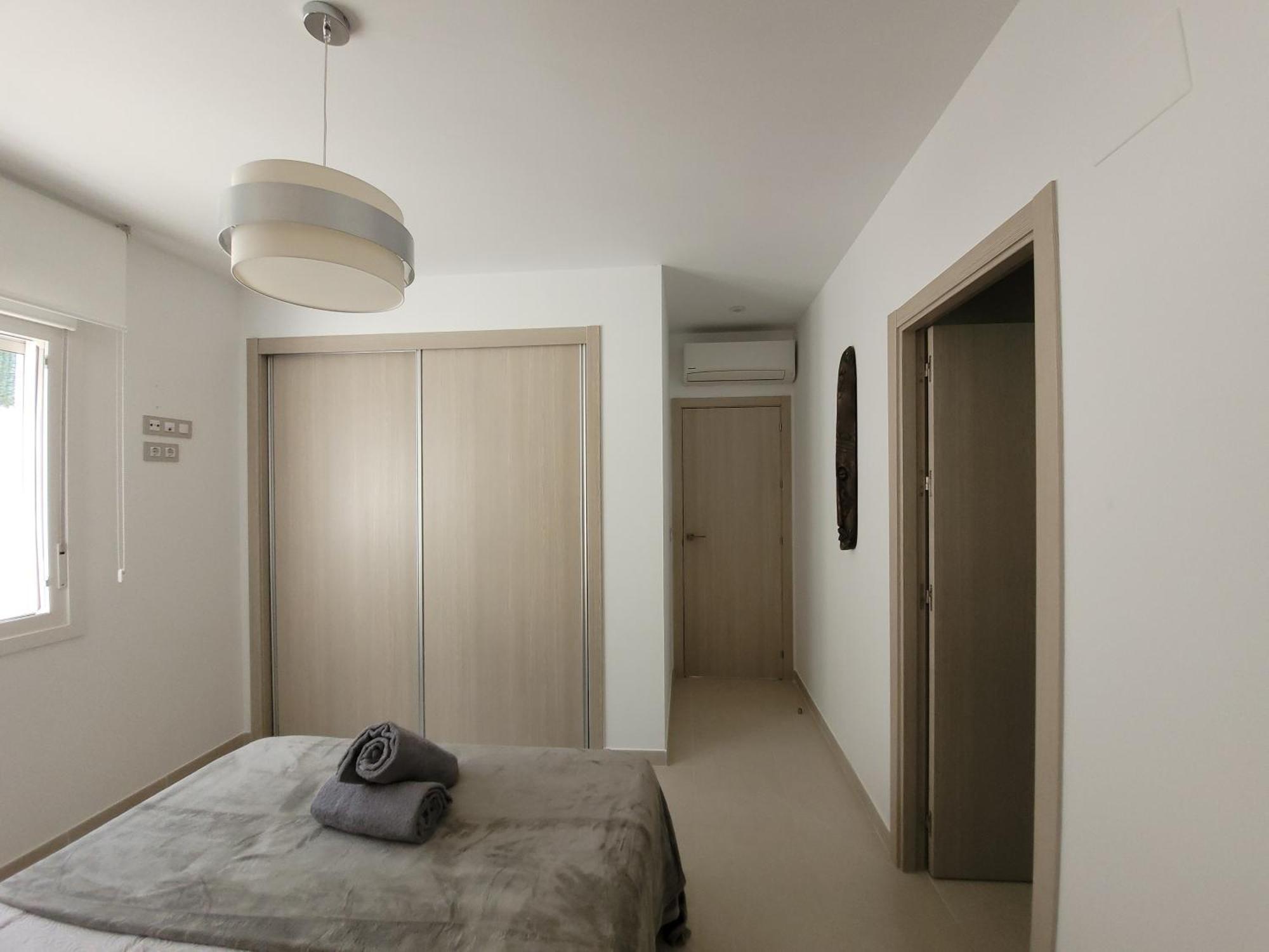 אליקאנטה Chalet Adosado Acogedor Busot מראה חיצוני תמונה