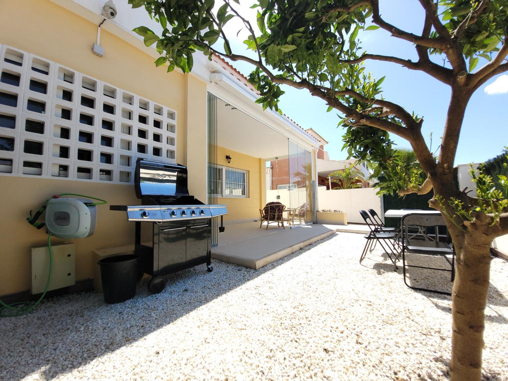 אליקאנטה Chalet Adosado Acogedor Busot מראה חיצוני תמונה