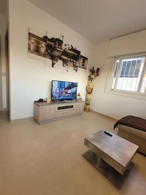 אליקאנטה Chalet Adosado Acogedor Busot מראה חיצוני תמונה
